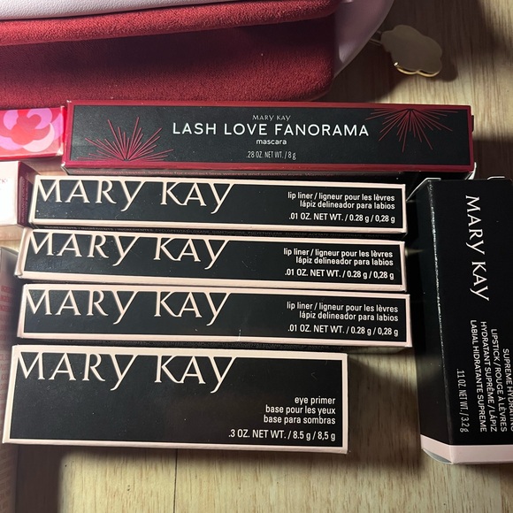 Mary Kay makeup set - Picture 4 of 4